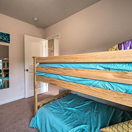Modern Coastal Condo With Patio 1 Mi To Beaches! Carolina Beach Exteriör bild
