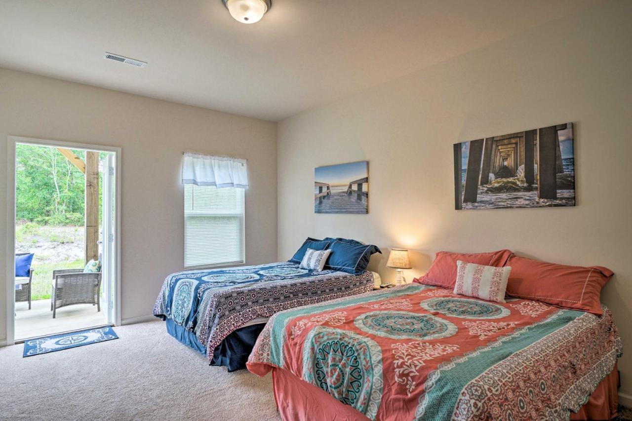 Modern Coastal Condo With Patio 1 Mi To Beaches! Carolina Beach Exteriör bild