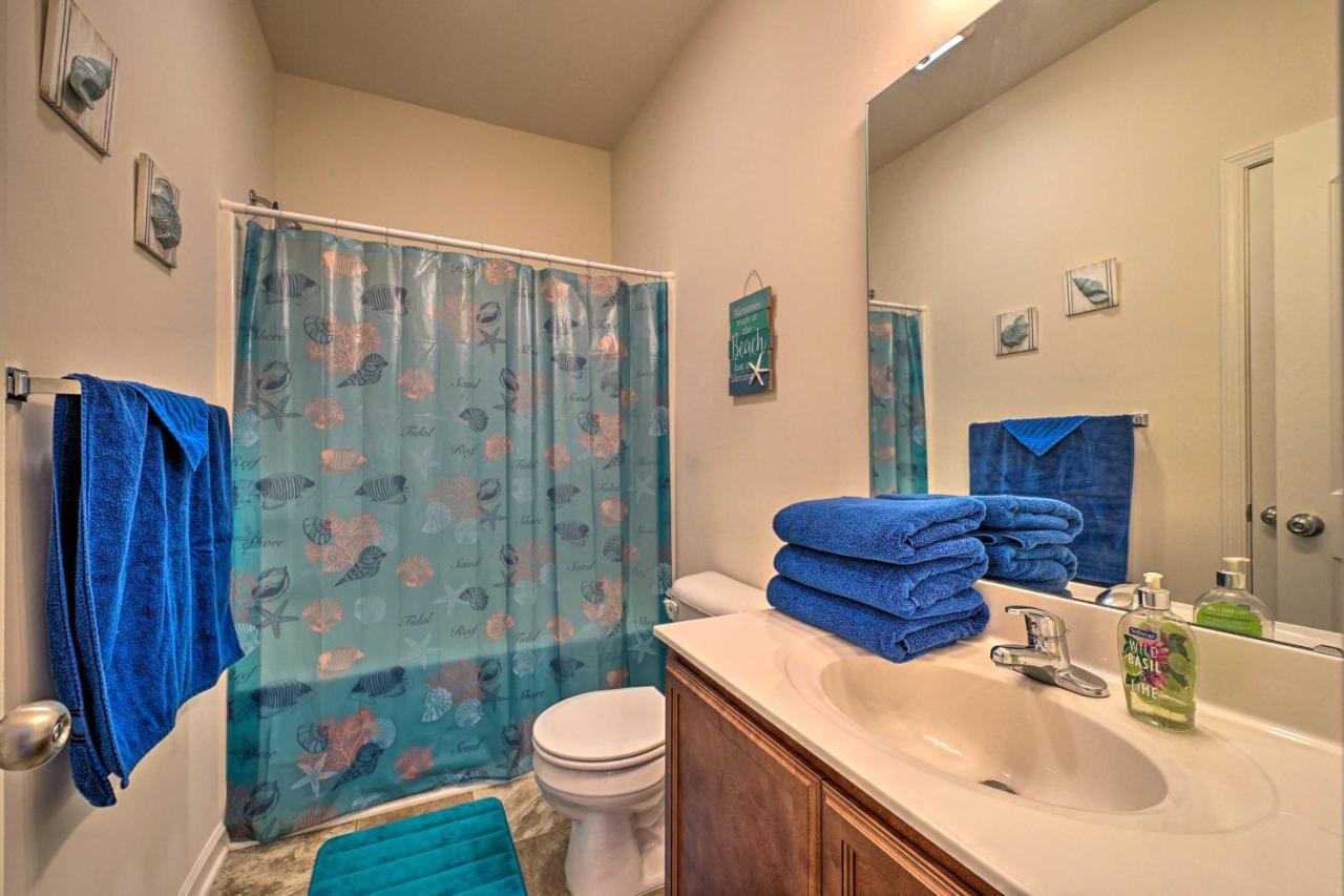 Modern Coastal Condo With Patio 1 Mi To Beaches! Carolina Beach Exteriör bild